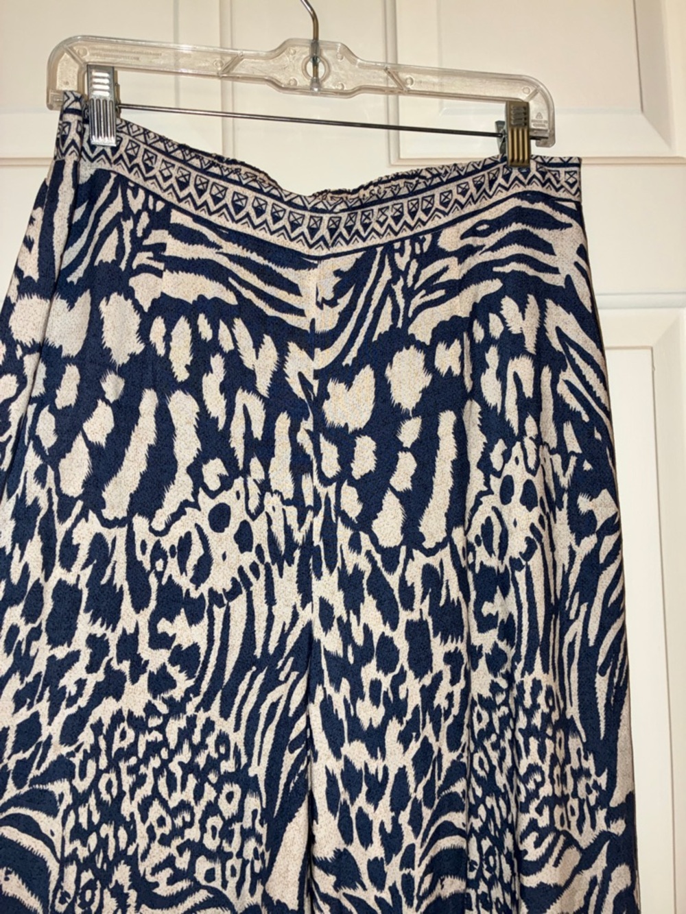 Molly Bracken Women’s Zebra Wide Leg Pants Sz M Top Sz S this is a set. - Picture 7 of 14